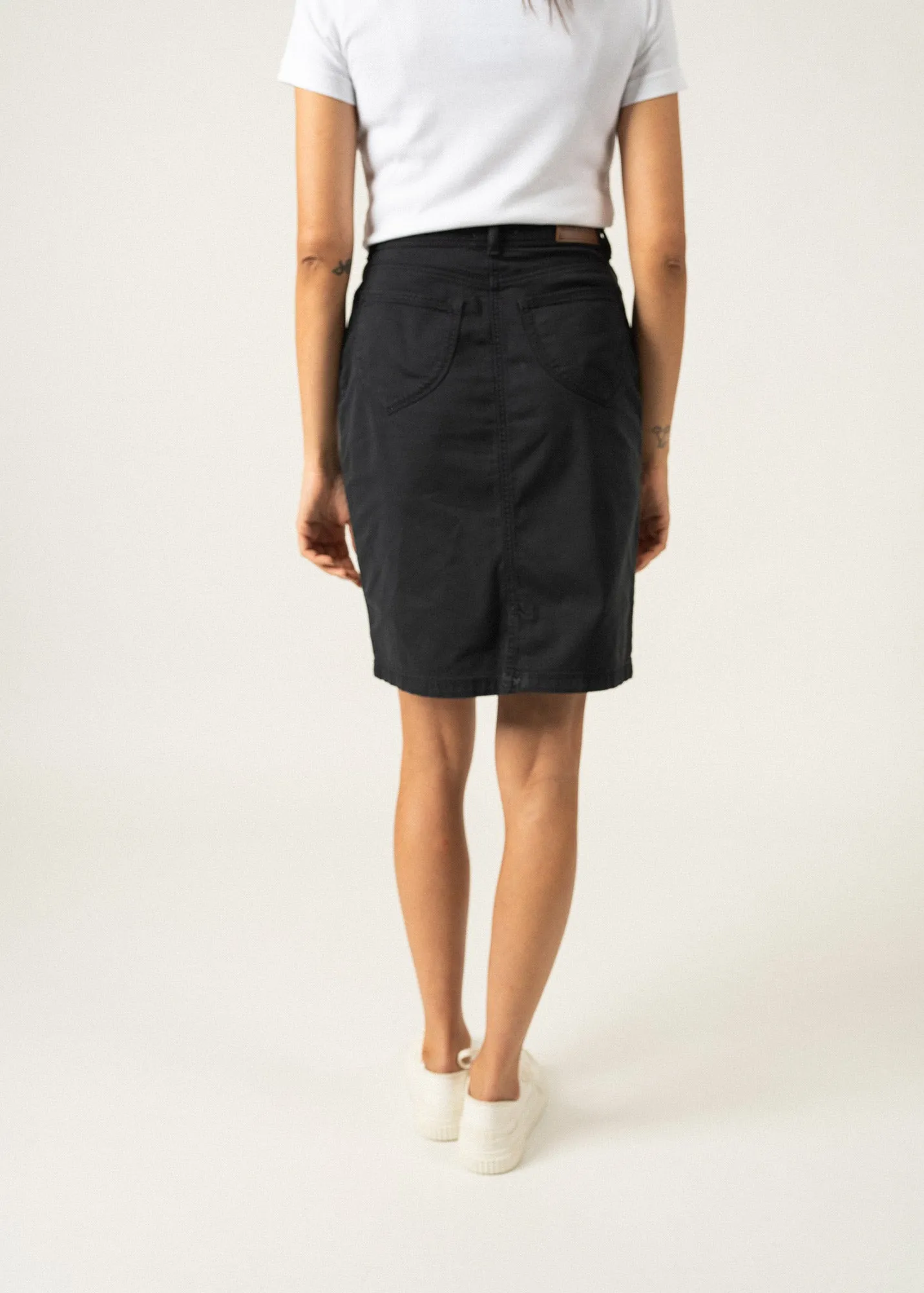 Elfy regular skirt - in coloured denim (NAVY)