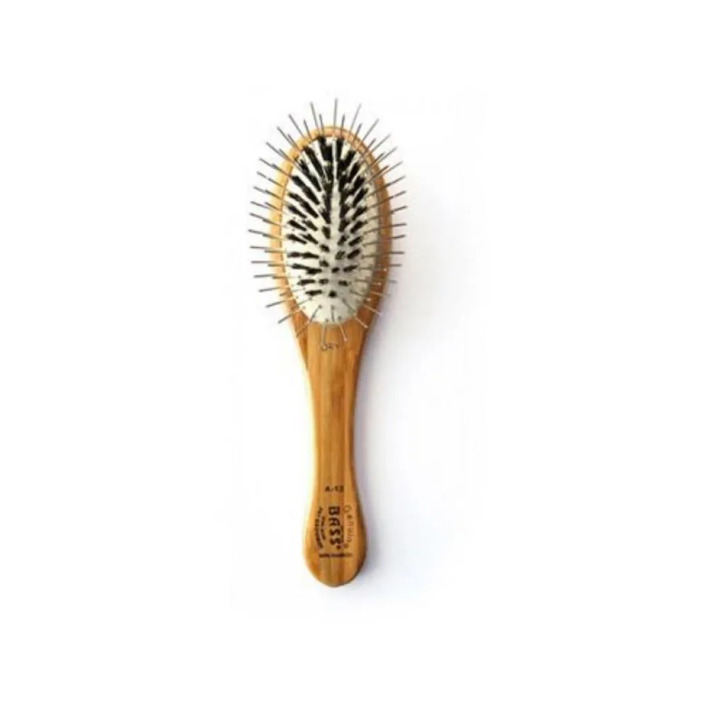 The Hybrid Groomer Oval Brush